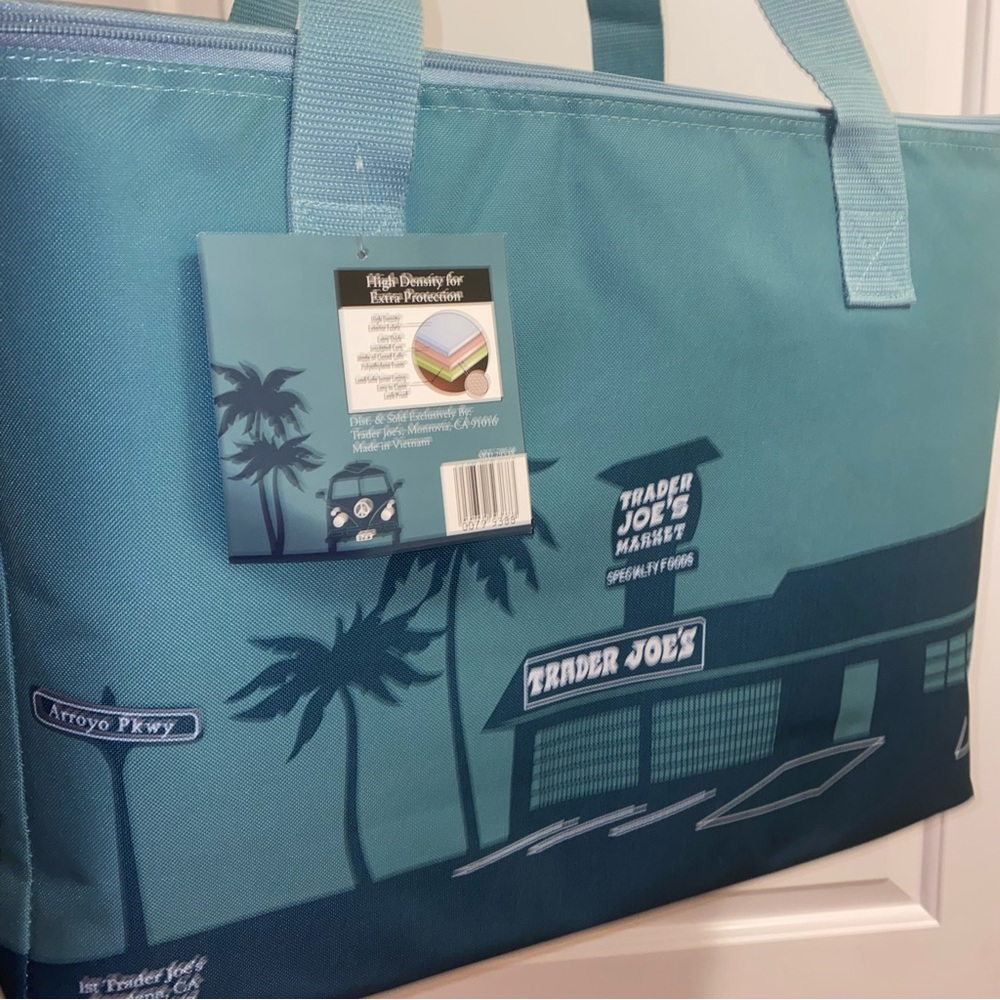 Insulated large Tote bag Trader Joe New